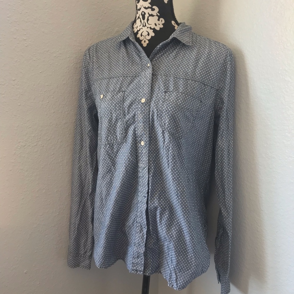 Gap polka dot chambray button up